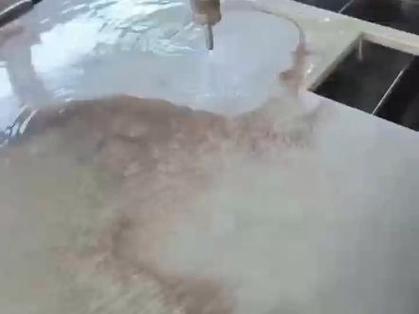 源头工厂坐落于山东济宁曲阜,水刀可以切割金属,石材,玻璃,塑料制品等